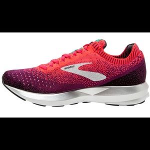 Brooks Levitate 2 New Running shoes Women Size 9.5